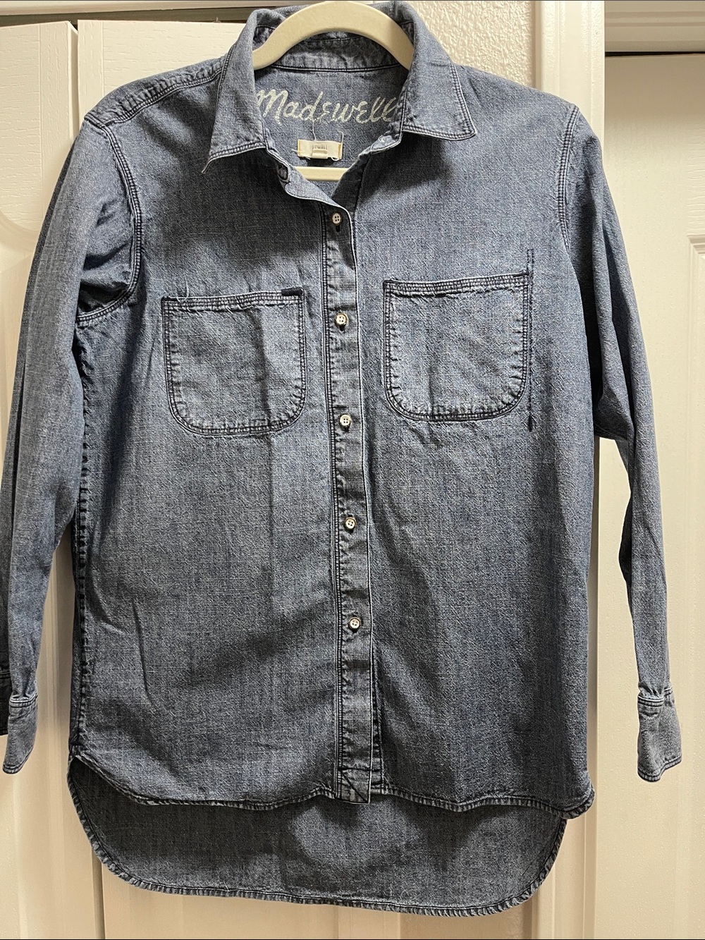Madewell Button-Front Denim Shirt in Medium Blue